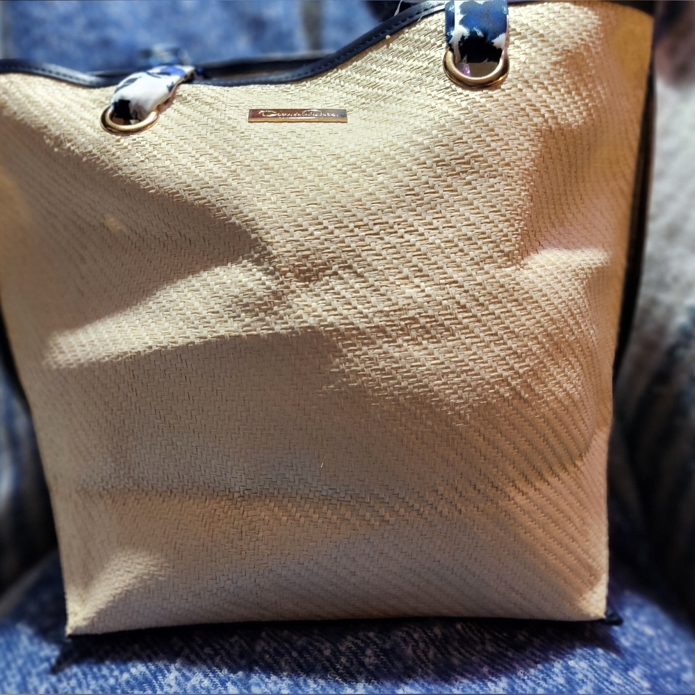 NWOT Oscar De La Renta Beach Tote